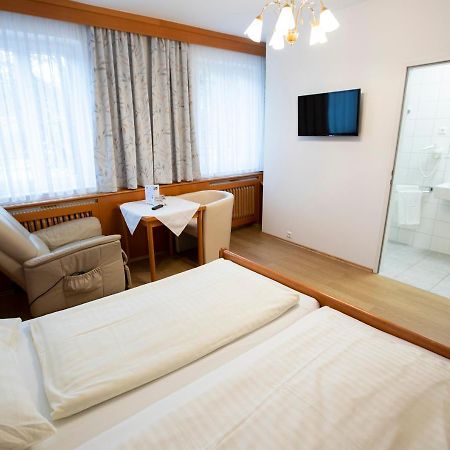 Hotel-Gasthof Martinek Баден Екстериор снимка