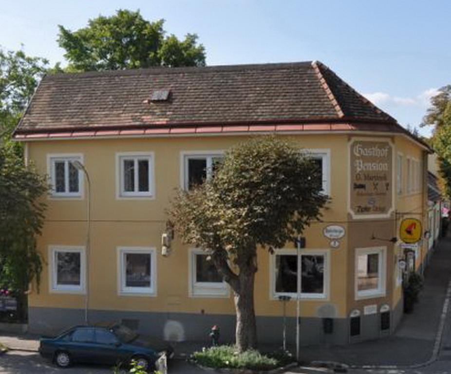 Hotel-Gasthof Martinek Баден Екстериор снимка