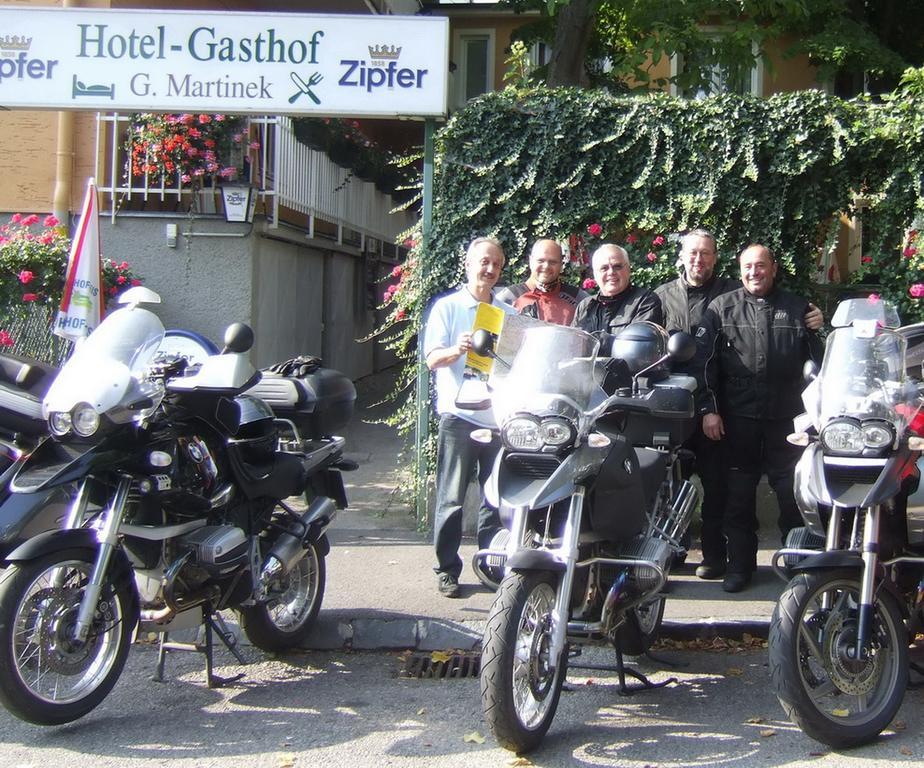 Hotel-Gasthof Martinek Баден Екстериор снимка
